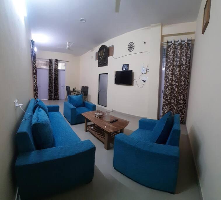 1bedroom ensuit flat with free covered car parking - Housity