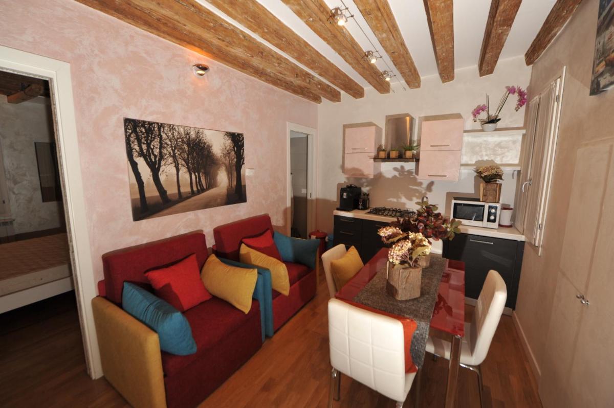CALLE DE LA COMARE - Housity