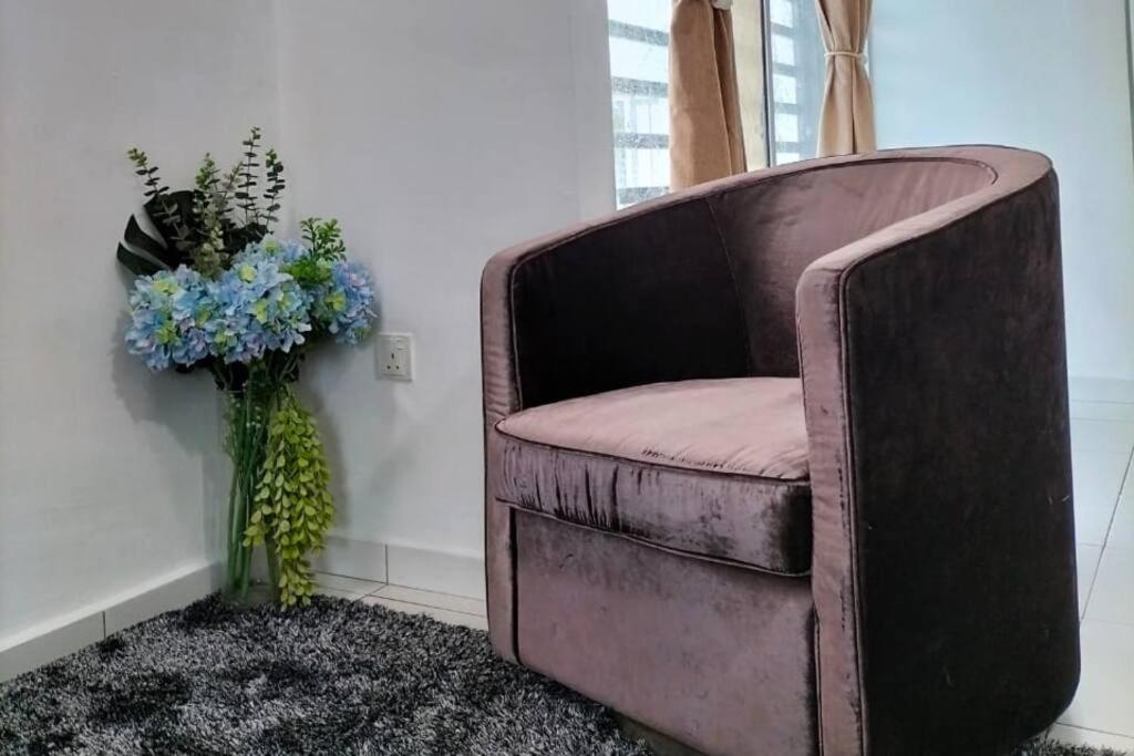 IRIS 55 Corner Lot House Spacious Outdoor With Wi-Fi - Housity