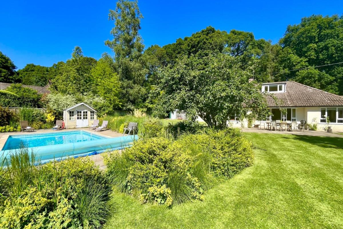 Bell Meadow - Housity