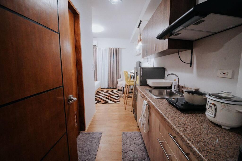 DC Condo Home @ Mesatierra Garden Residences - Housity