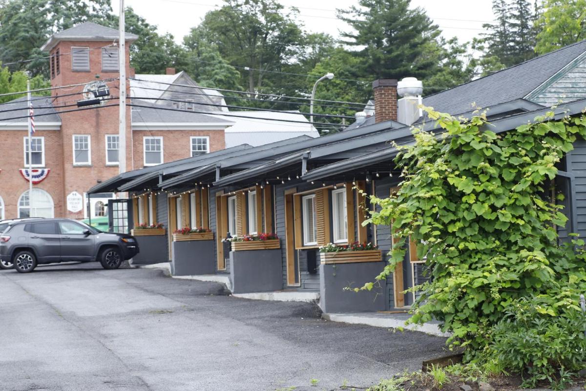 The Vine on Main - Housity
