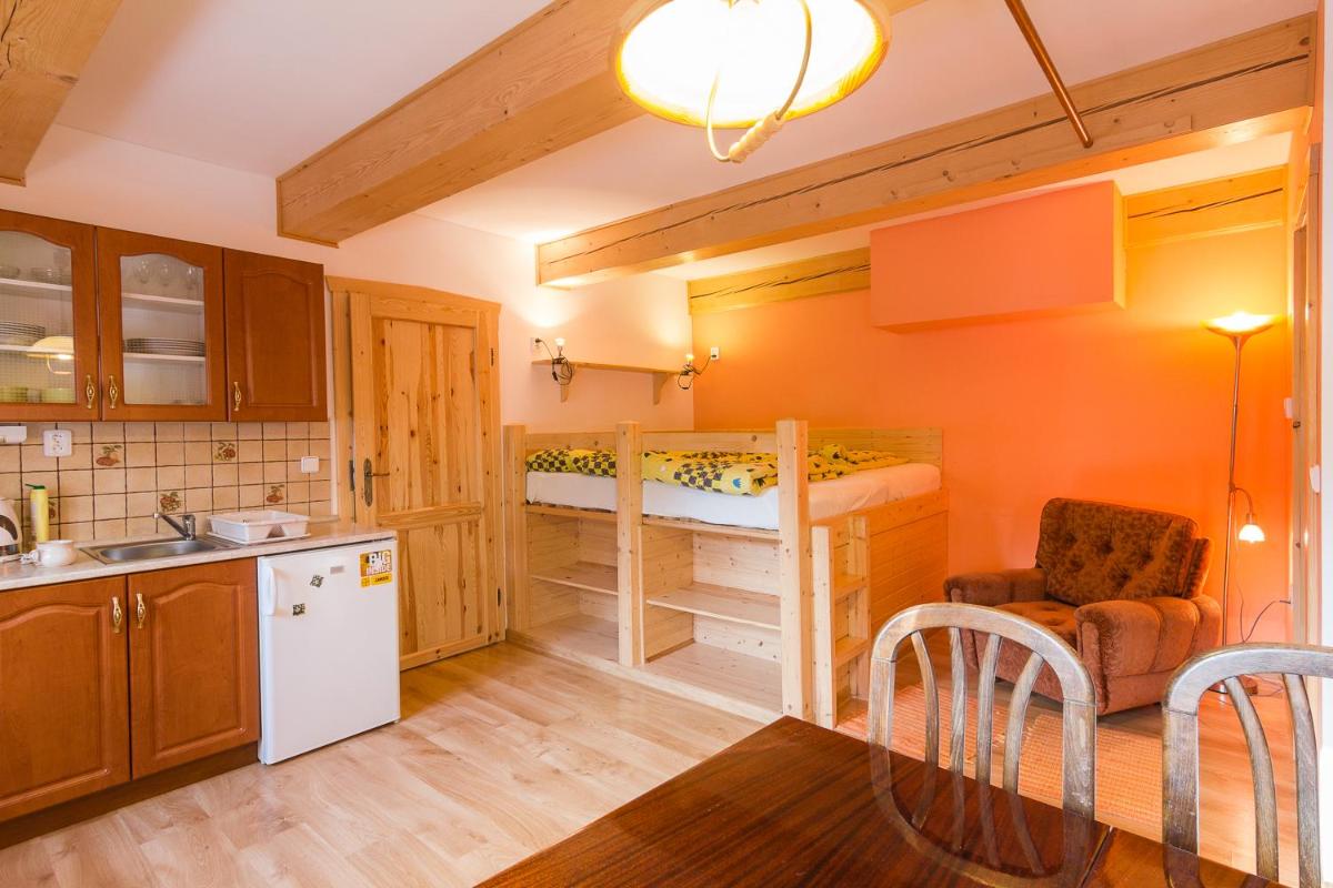 Apartmán mezi stromy - Housity