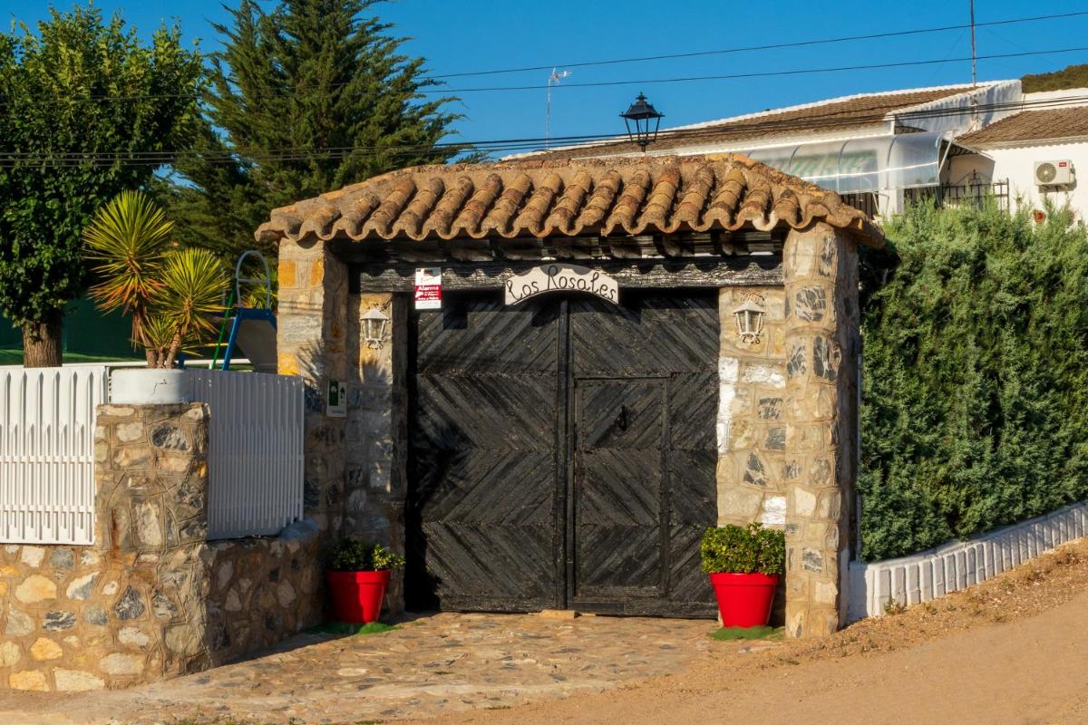 Casa Rural Los Rosales en el Corazon de la Mancha - Housity