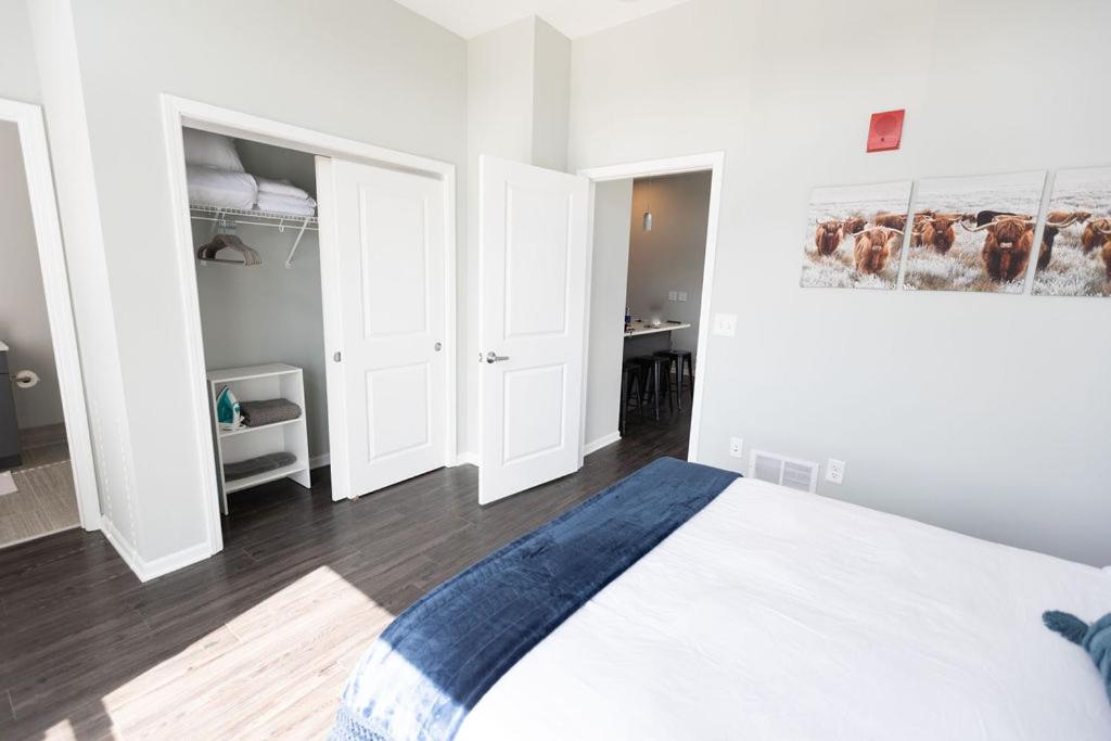 Downtown Kansas City APT - All the Amenities - Housity