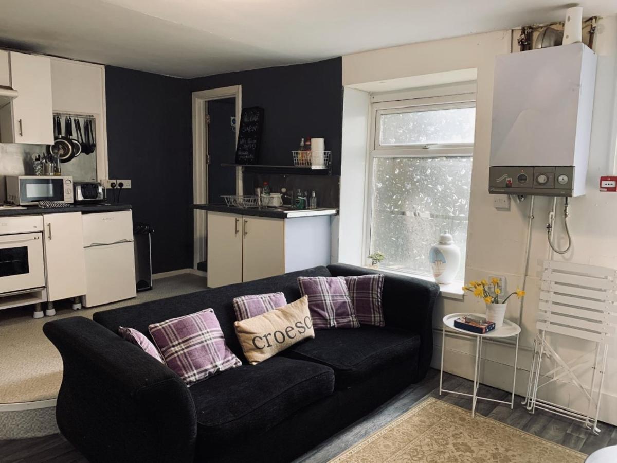 40 Carlton Tce F1 - Housity