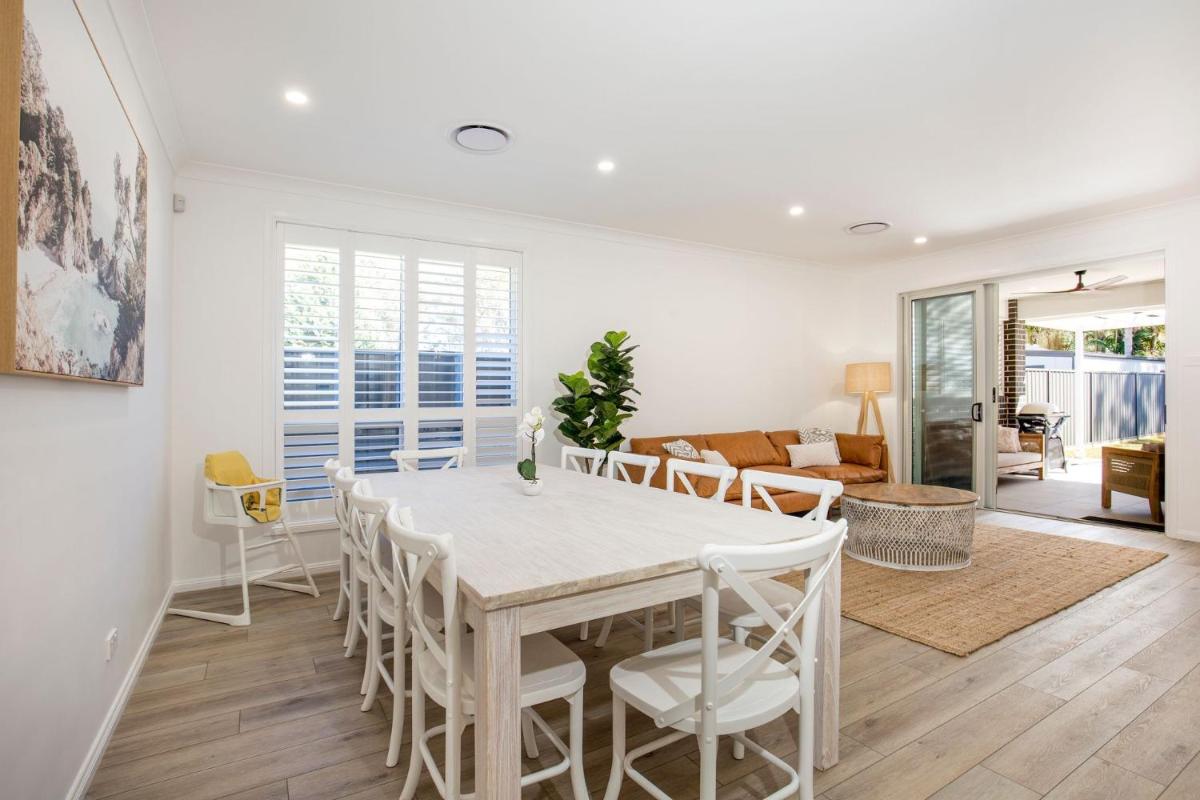 Callala Sunrise Pet Friendly 5 Mins Walk to Beach - Housity