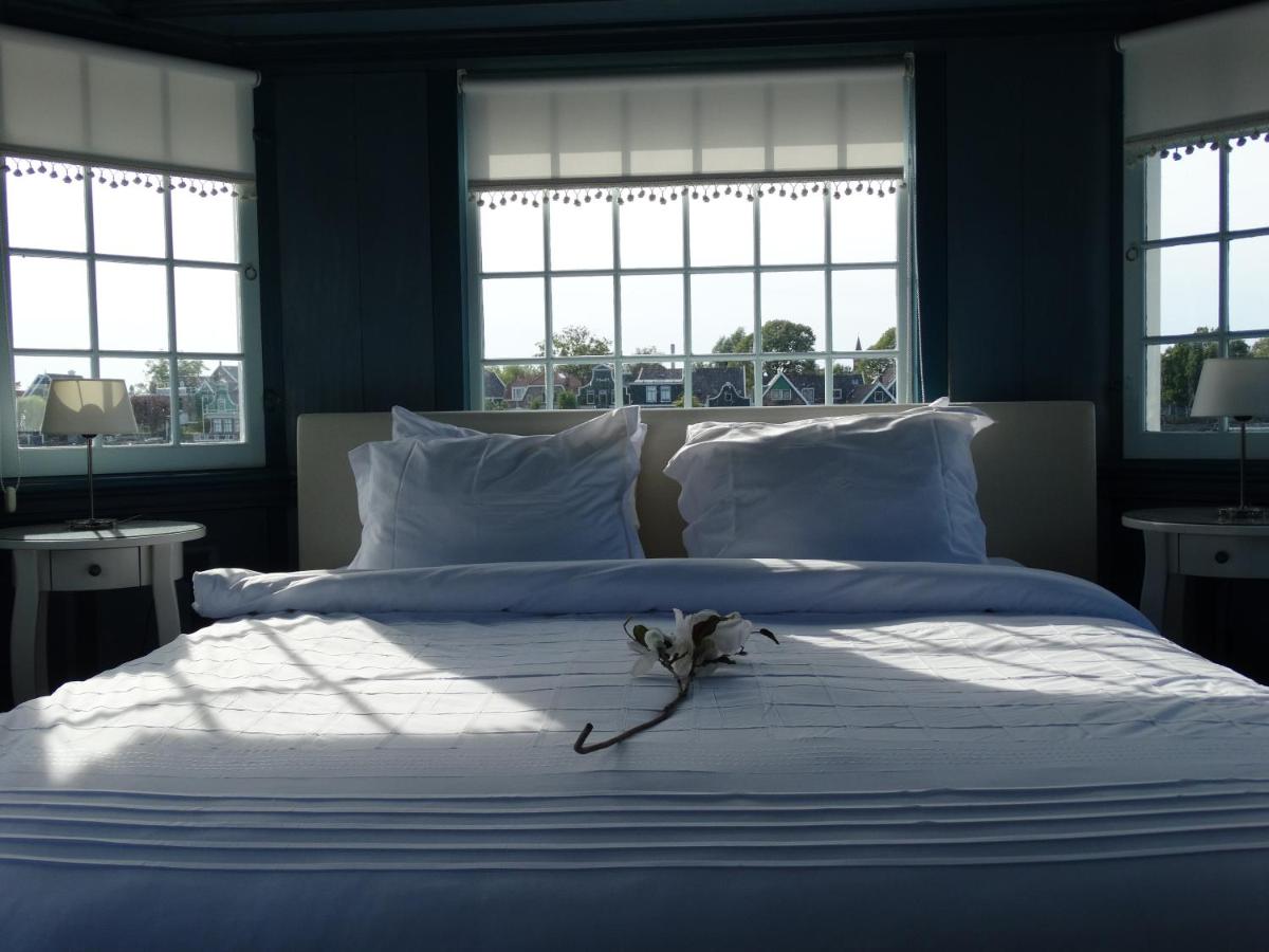 Stay overnight at Windmill Village Zaanse Schans - Amsterdam - Housity
