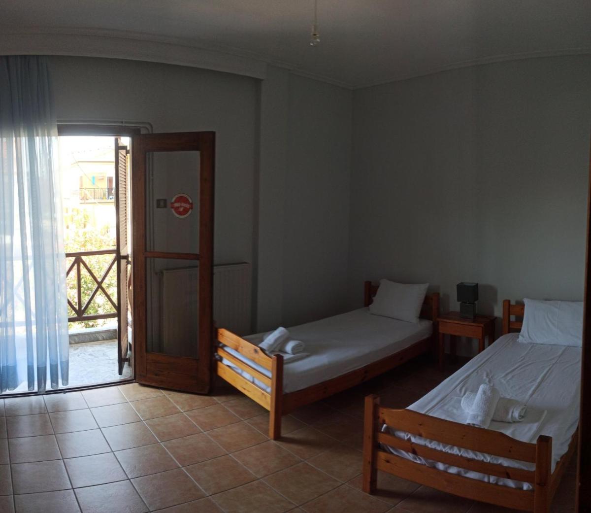 FAMILY'S HOUSE Near The Beach - Housity