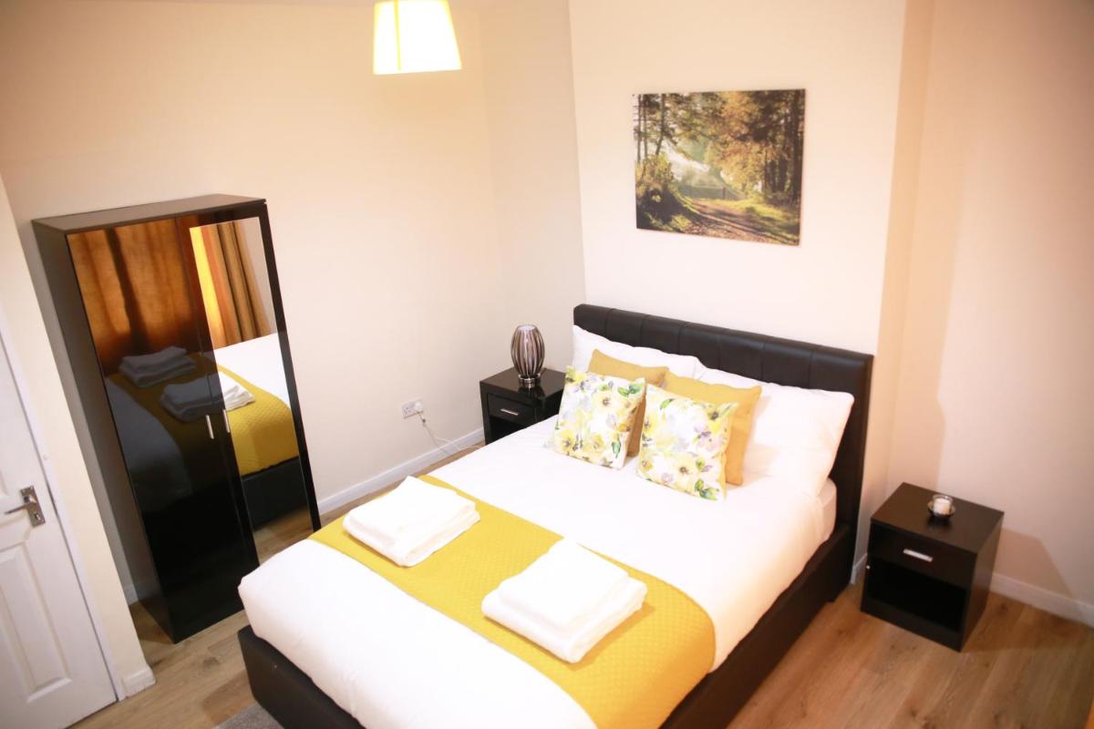 Canning Town Warms Cozy One Bedroom Apartment - Housity