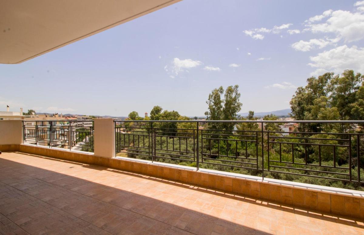 Laconian Collection #Taygetos View# - Housity