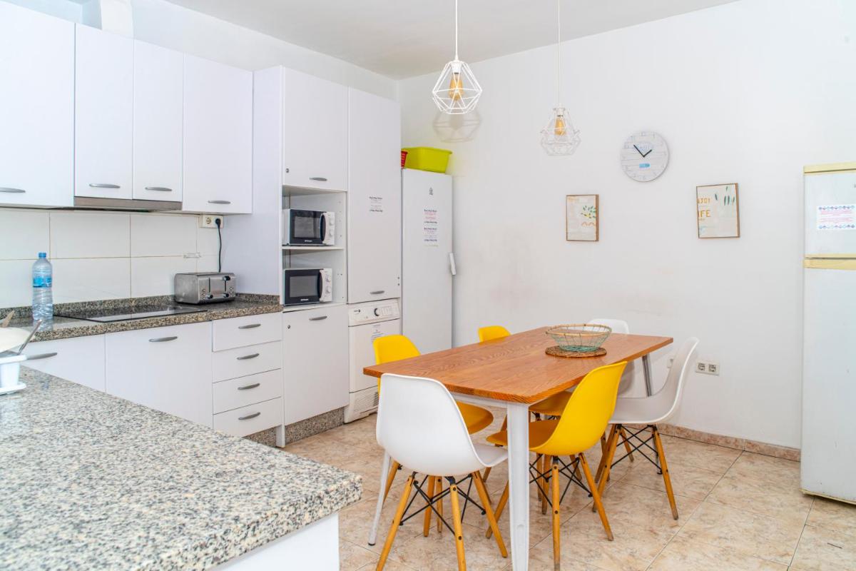 La Moraga de Poniente Malaga Hostel - Hizvo