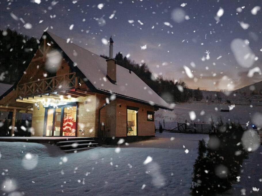 Domek Tworkowo Komfortowy Całoroczny - Housity