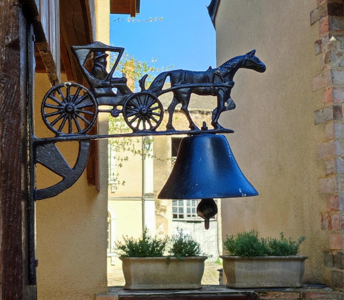 LE RELAIS DE LA CALÈCHE - Housity