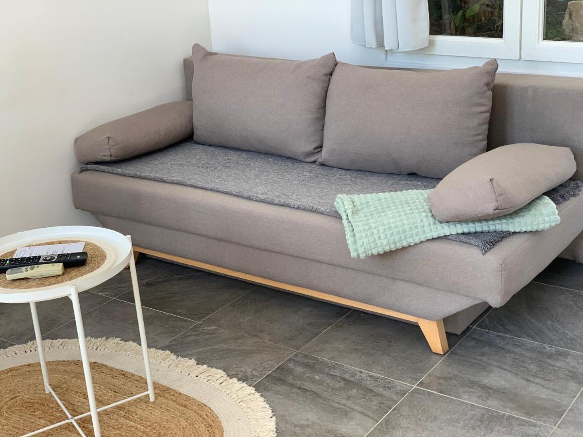 STUDIO FOND DE JARDIN CHEZ JEAN-LUC - Housity