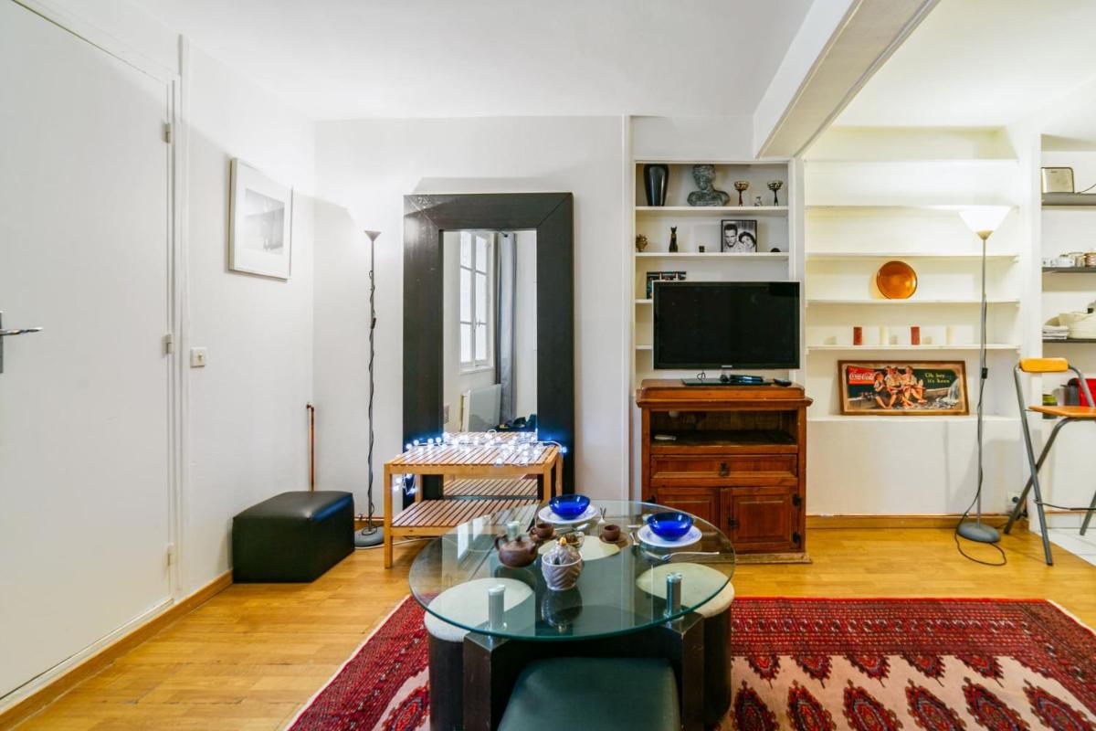 Nice and calm studio nearby Alesia at the heart of Paris - Welkeys - Housity