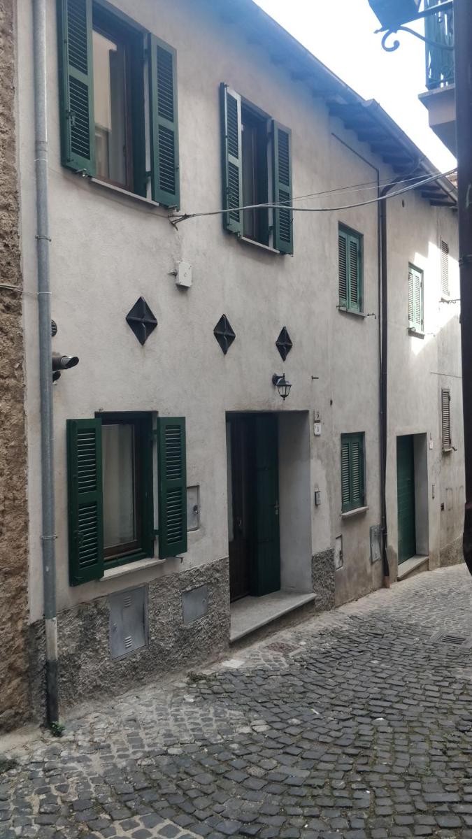 Lo Scoiattolo - Housity