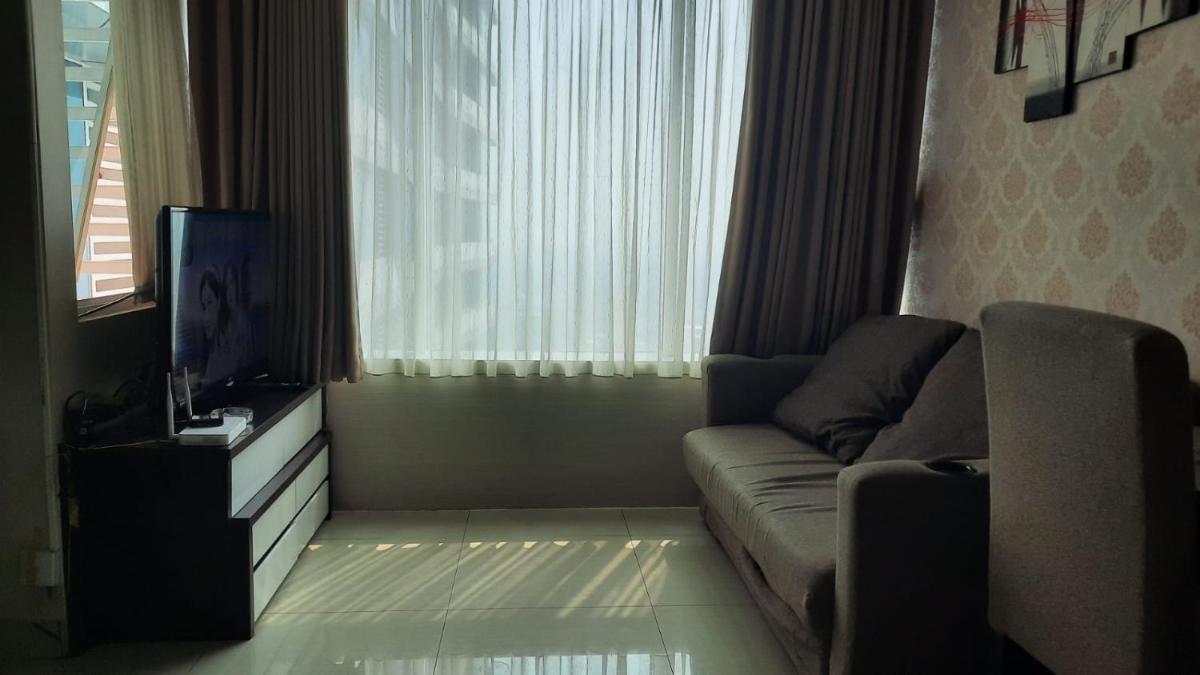 DISEWAKAN 1 UNIT 1BR INCLUDE SOFA BED WiFi Youtube Netflix - Housity