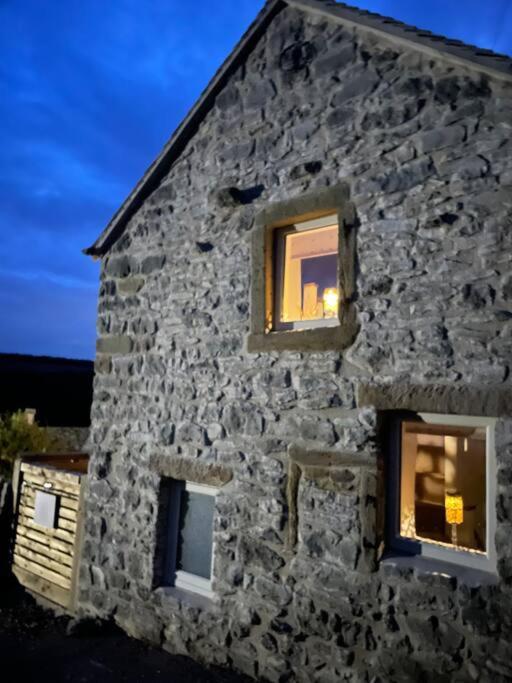 Church Barn - Private barn perfect for 2 guests stunning location - Housity