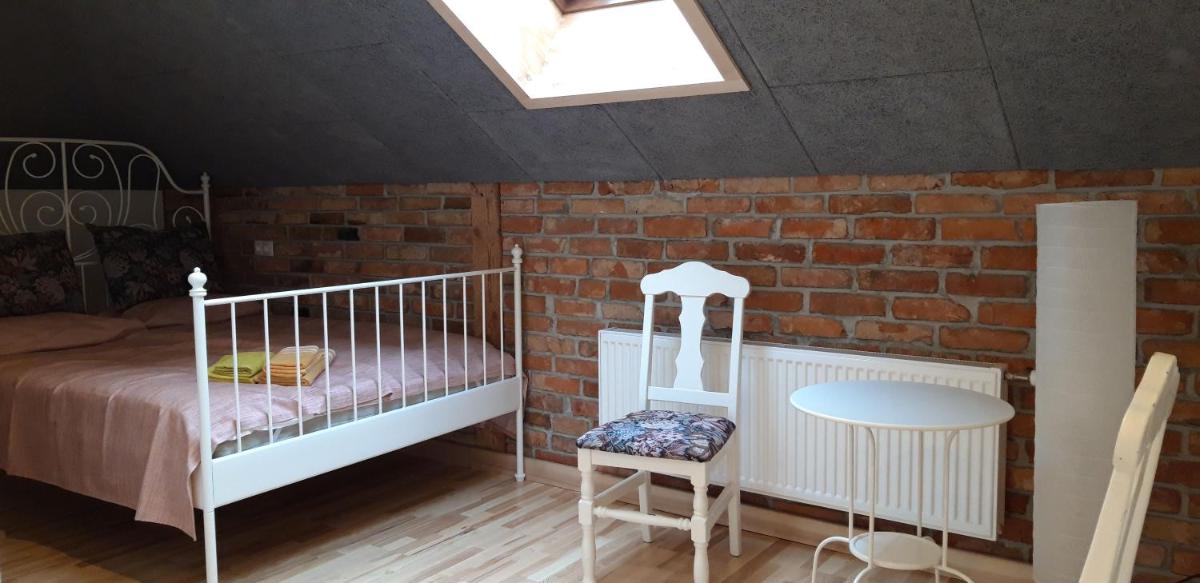 Mētras Māja - Housity