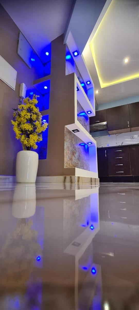 high standing apartment with balcony, in the corniche - Housity