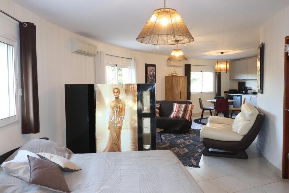 Appartement 50 m2 avec parking gratuit sur place - Housity