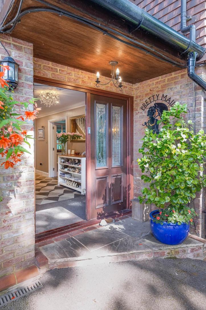 Pretty Maid House B&B - Housity