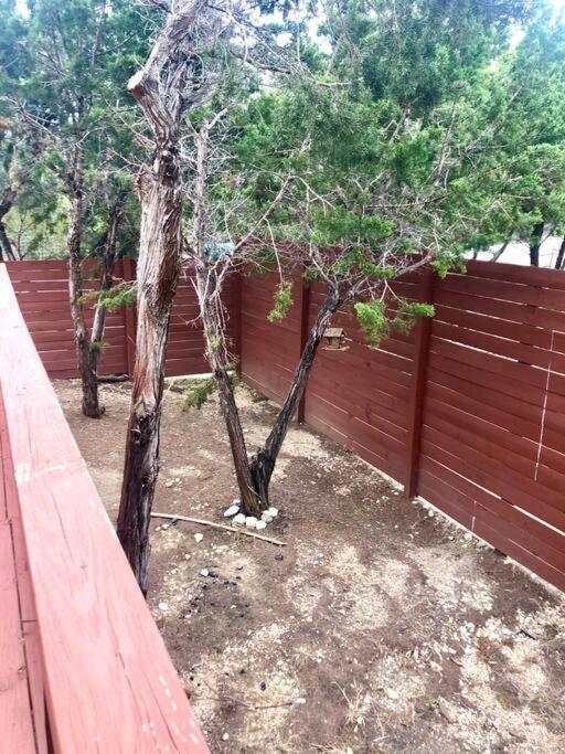 The Coyote Cabin - Cabins at Rim Rock - Housity