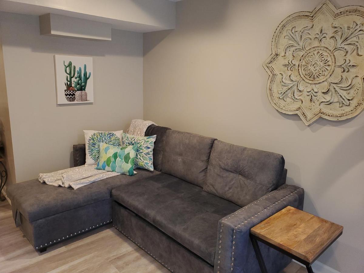Retreat on Sage Brush Court - Housity