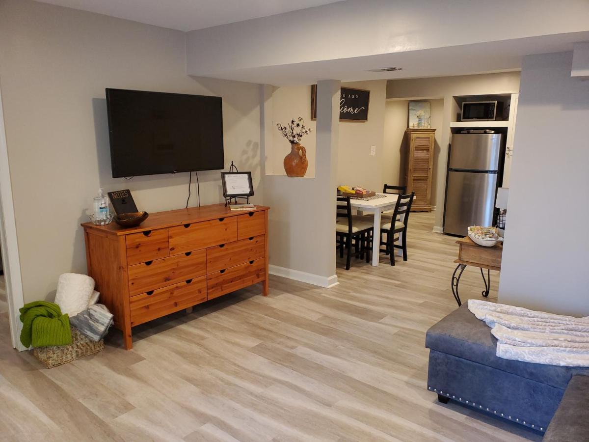 Retreat on Sage Brush Court - Housity