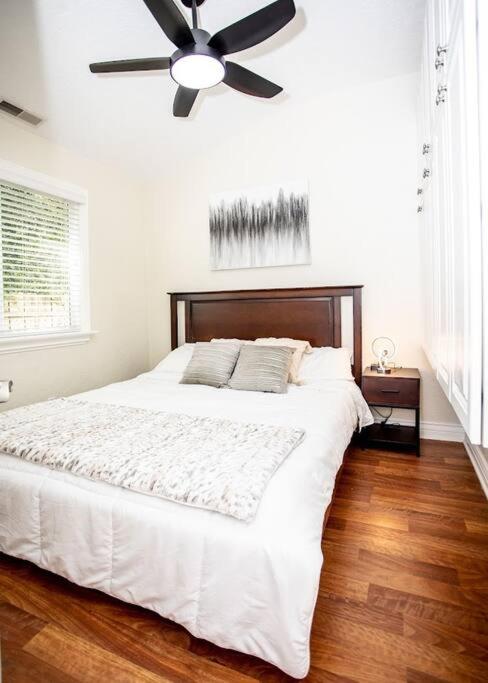 Concord beautiful 2-bedroom villa - Housity
