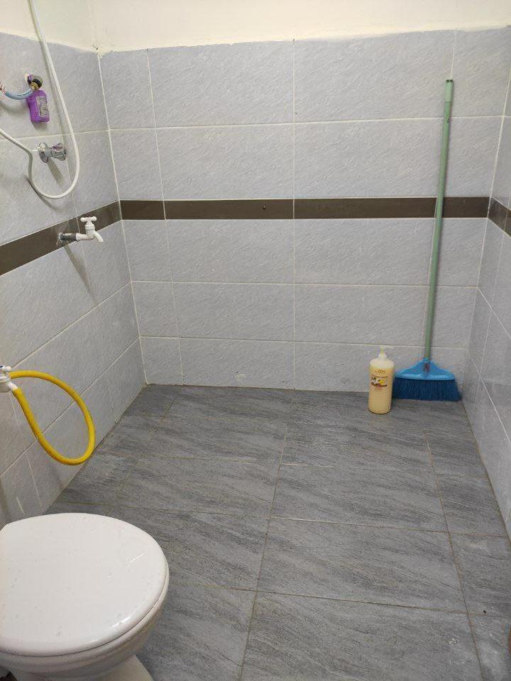 CiTY Roomstay Budget Middle Kuala Terengganu 1queen bed - Housity