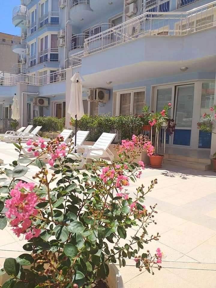 Suitetrails - Family Apartments in Sunny Dream