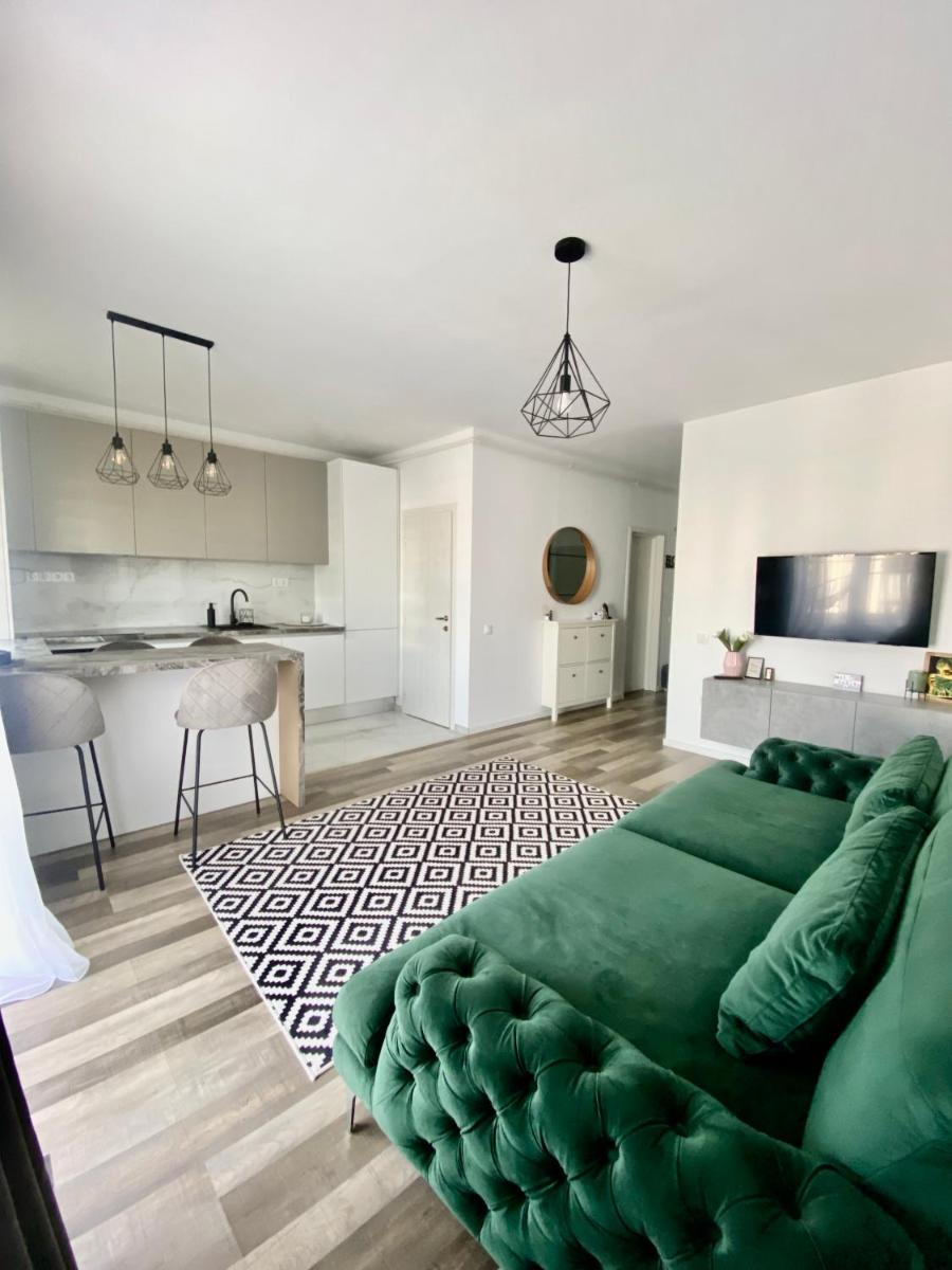 Velvet Studio - Housity