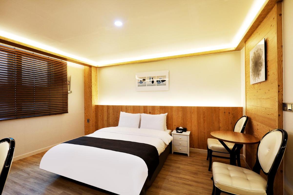 Buan Tourist Hotel - Housity