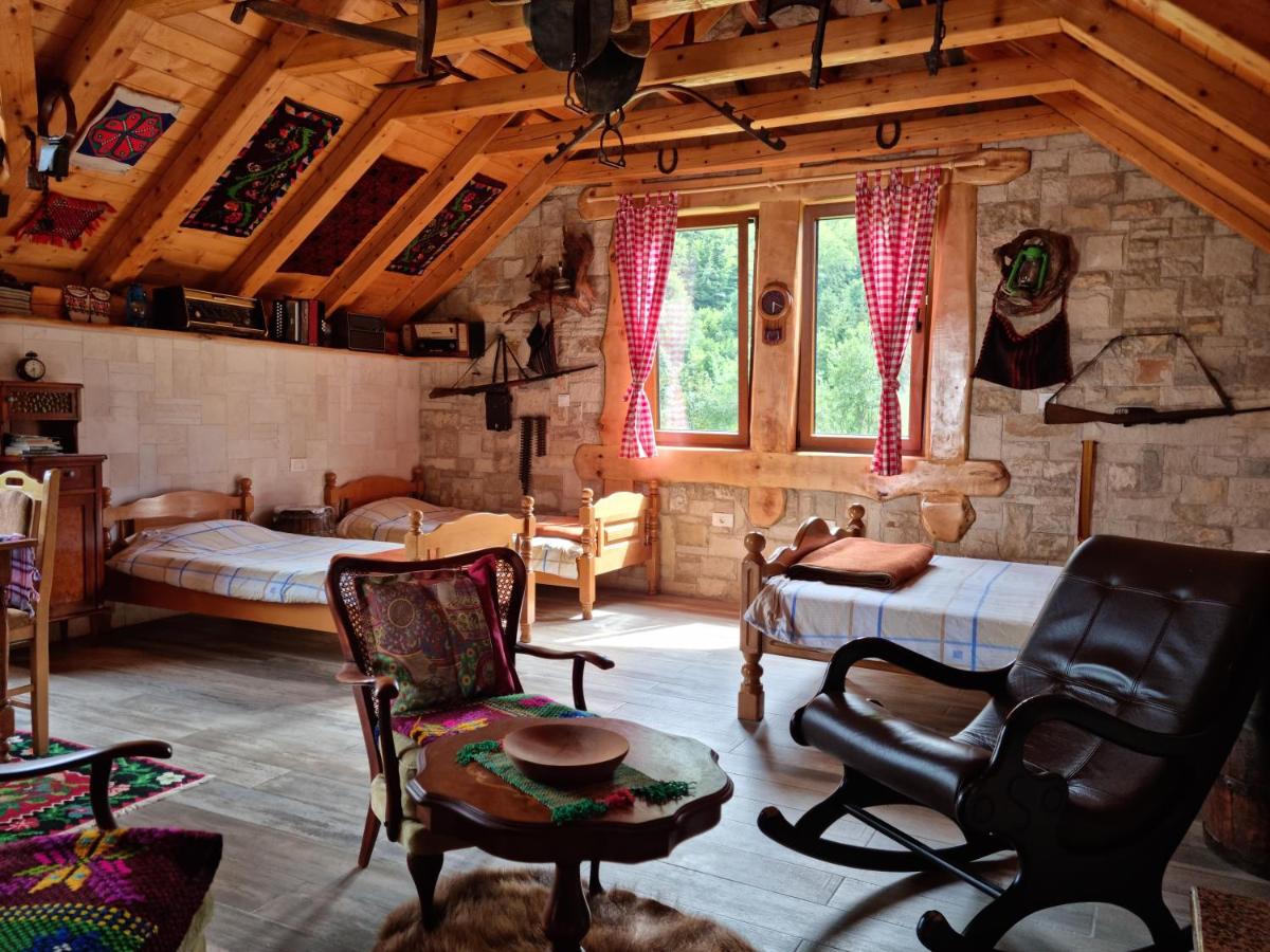 Ethno Village Štitarica - Housity