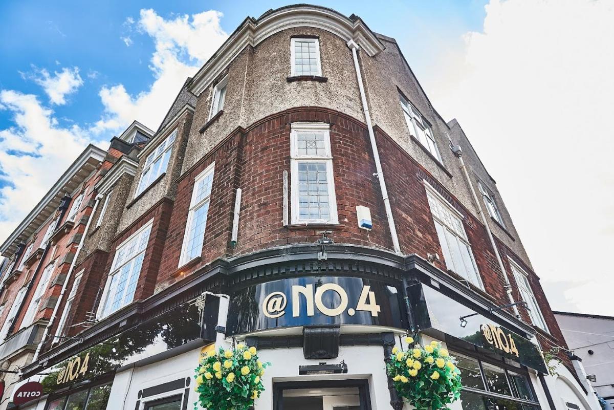 No4 Apartment Birkdale Village - Housity