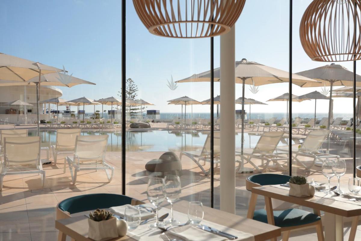 Un restaurante o sitio para comer en Iberostar Selection Sábila - Adults Only