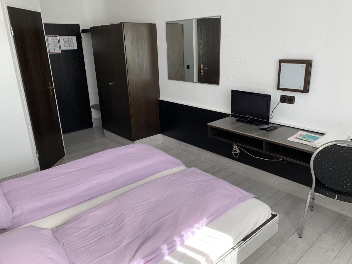 City Hotel Dinslaken - Housity