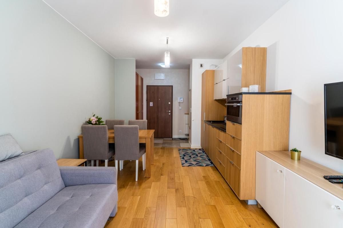 FIRST -- Green Żoliborz apartment 1 - Housity