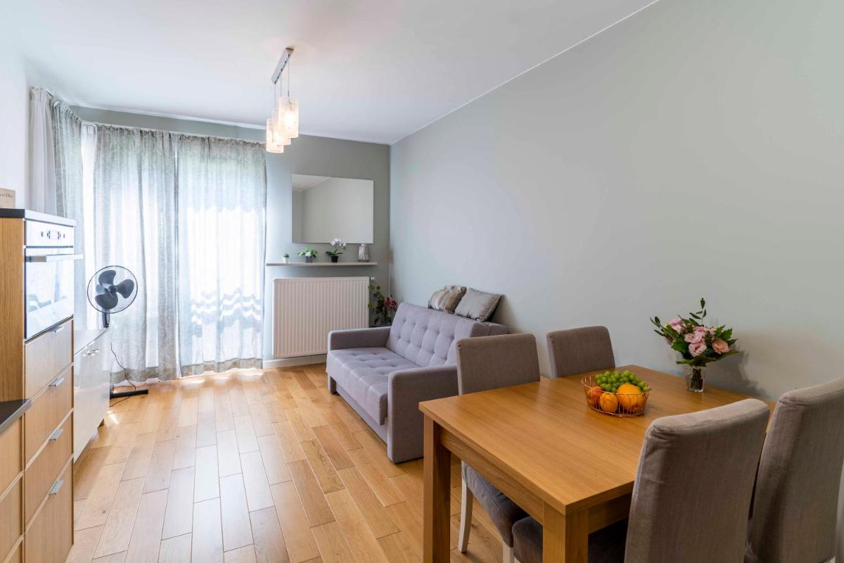 FIRST -- Green Żoliborz apartment 1 - Housity