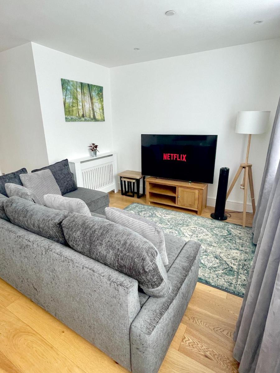 Premium 1-Bedroom Apartment With Allocated Parking - Housity