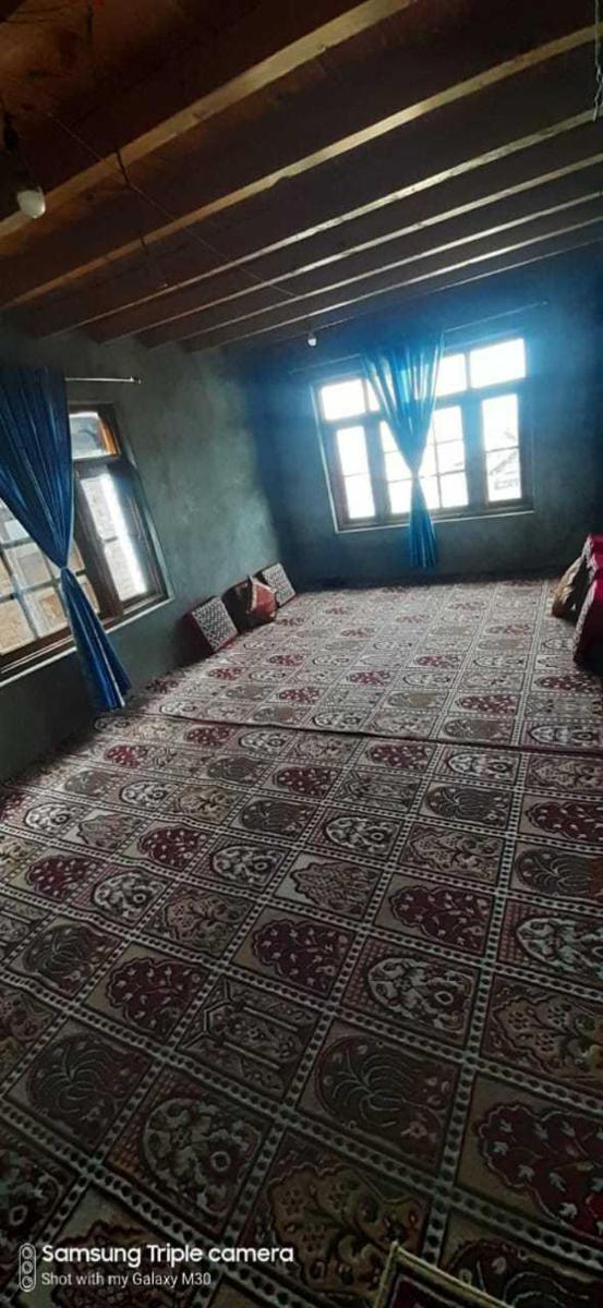Suitetrails - POP HOME 92826 Chinar Villa Homestay
