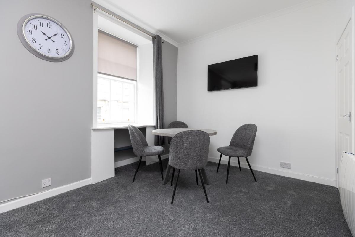 Lovely City Centre 1 bedroom flat. - Housity