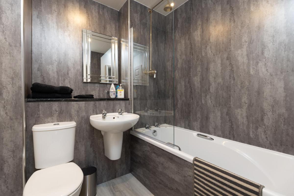 Lovely City Centre 1 bedroom flat. - Housity