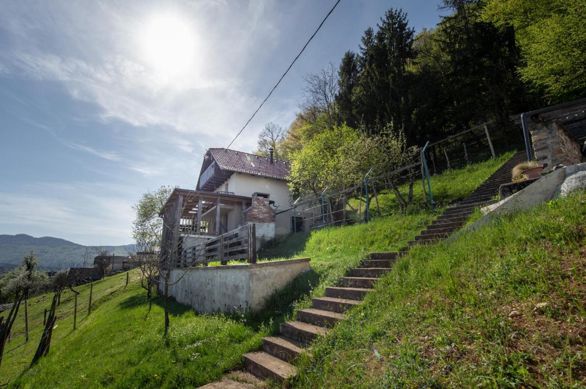 ZIDANICA KRŠTINC - Housity