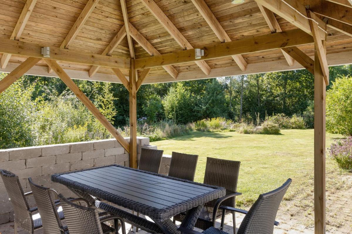 Rural holiday home in Sjoared - Housity