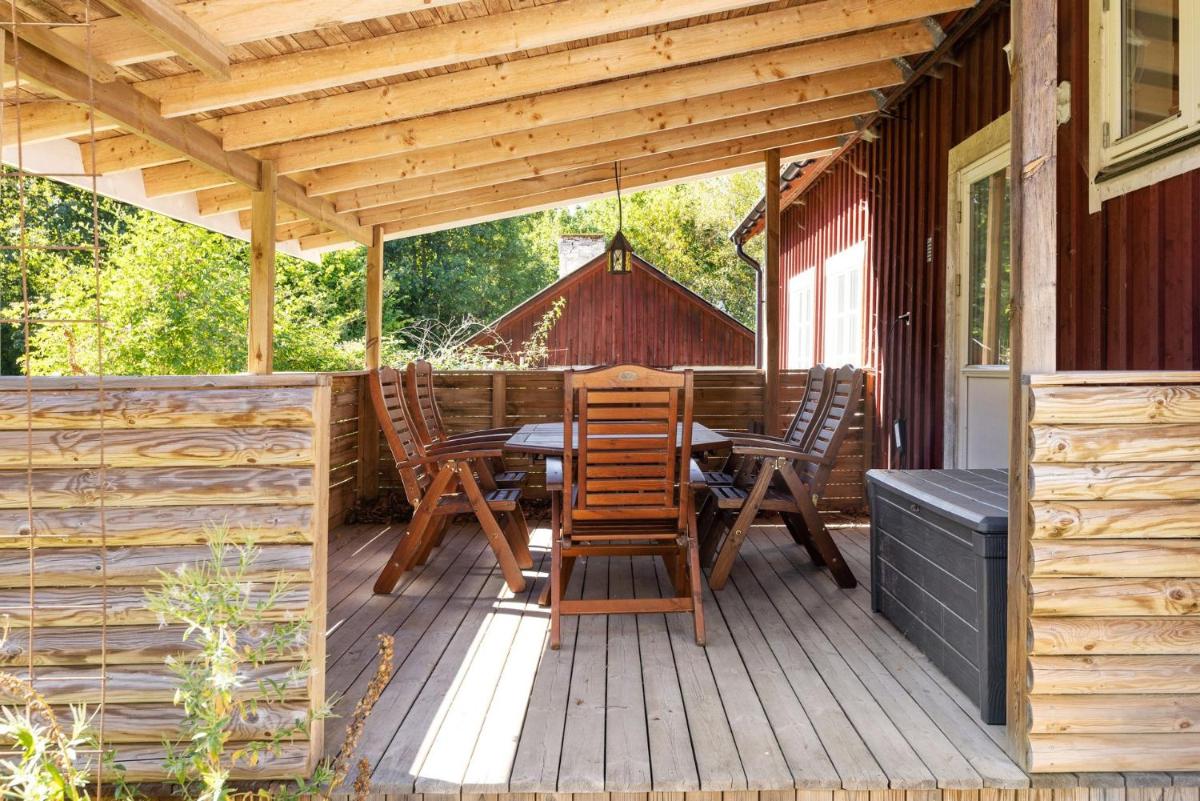 Rural holiday home in Sjoared - Housity