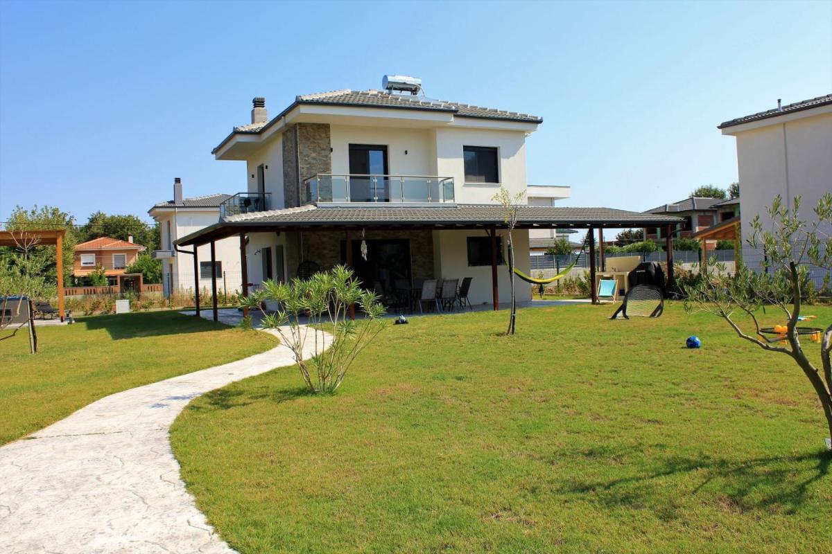 Seaside Villa Plaka Litochoro - Housity