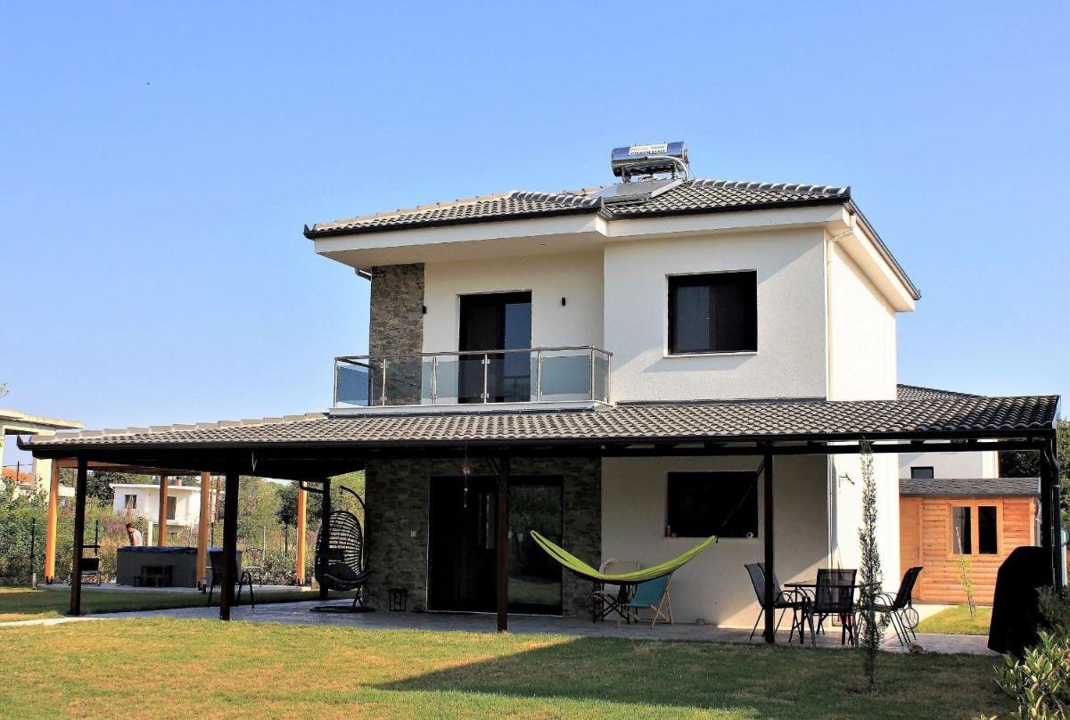 Seaside Villa Plaka Litochoro - Housity